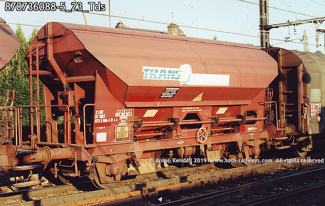870736088-5_23_Tds.jpg